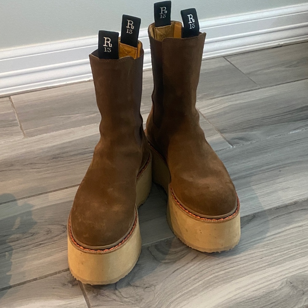 R13 Brown Platform Combat Boots size us6 and us 7 see pics